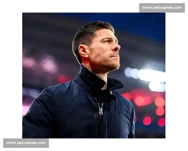 阿隆索皇马首秀温情时刻：爱妻助阵，伯纳乌见证新章