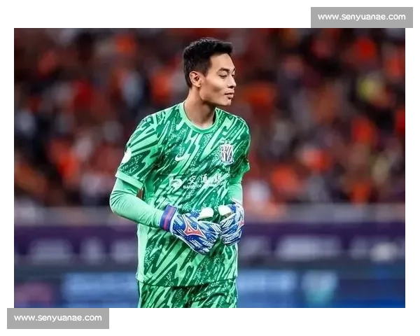 重庆国脚赛后饮酒风波：职业边界争议与舆论撕裂