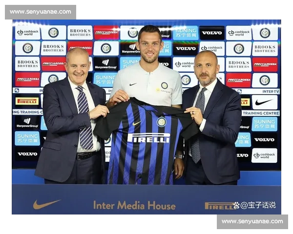 皇马转会策略曝光:赫伊森交易达标,新防线雏形初现